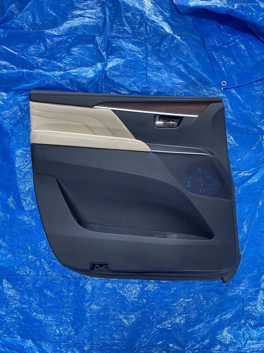 デリカＤ5 3DA-CV1W 左右フロントドアトリム、左右リアドアトリム_画像1