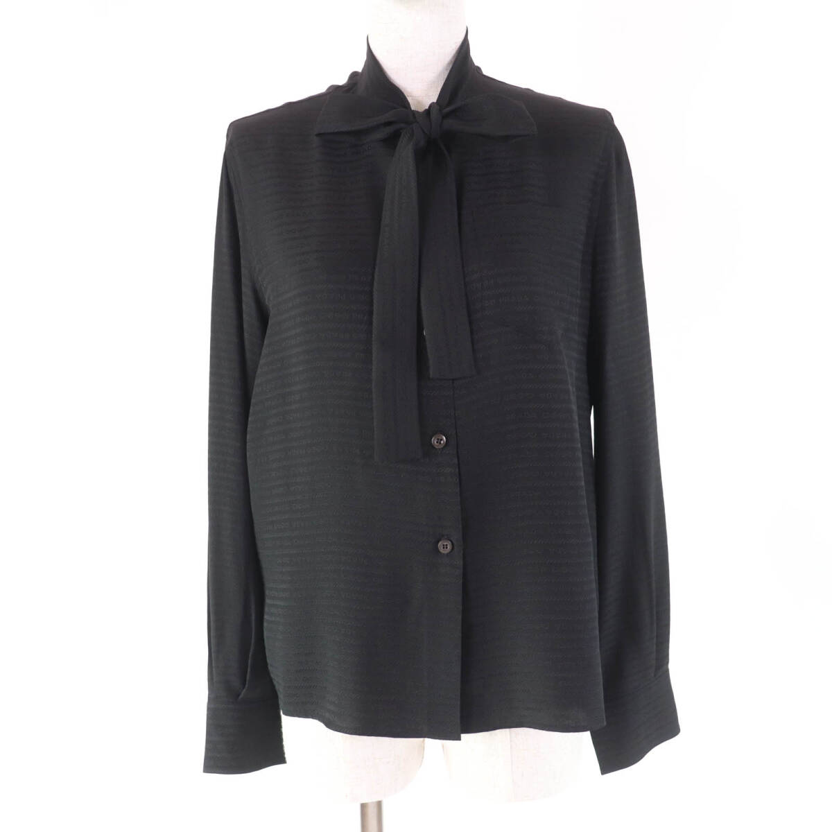 極美品★PRADA プラダ 2022年制 P472F シルク100％ トライアングル ロゴ総柄 リボンタイ付 長袖 ブラウス ブラック 36 イタリア制 正規(guī)品