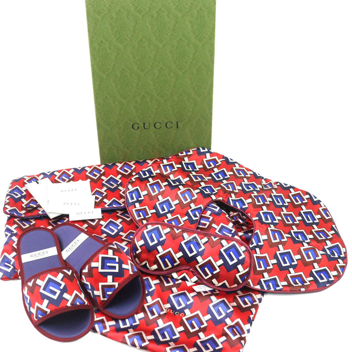 未使用品△GUCCI グッチ ジオメトリックGプリント トラベルセット シルク100％ アイマスク エアピロー スリッパ 3點(diǎn)セット 赤 紺 S 伊制