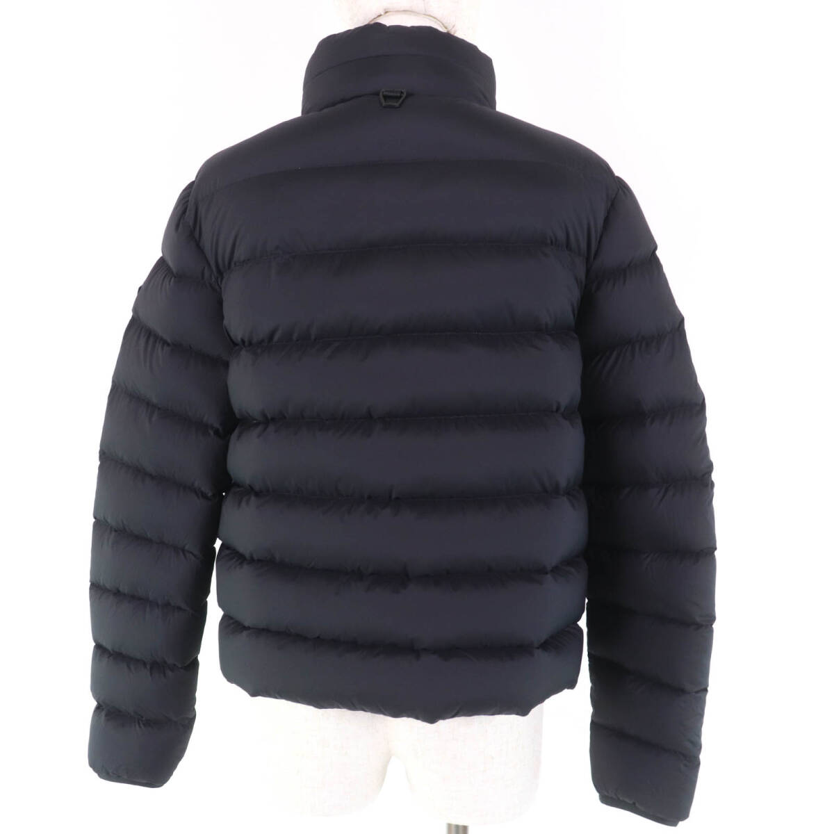 極美品☆MONCLER モンクレール 23-24AW CERCES ロゴワッペン?フード付 フロントロゴ ダウンジャケット ブラック 2 正規(guī)品 レディース