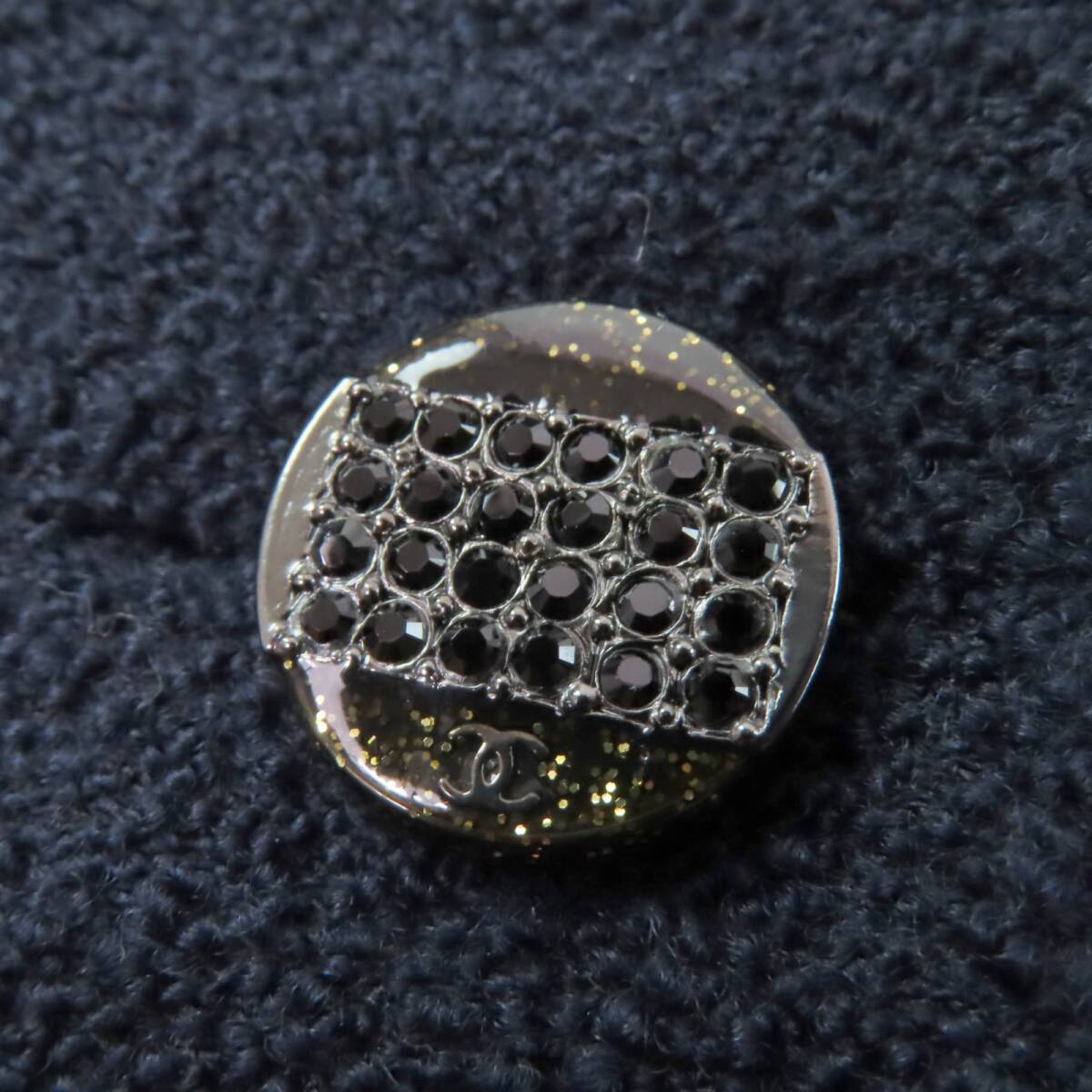 極美品☆CHANEL シャネル P42610V18196 ラインストーン ココマークボタン ジャケット ネイビー 38 ガーメント付 正規(guī)品 レディース