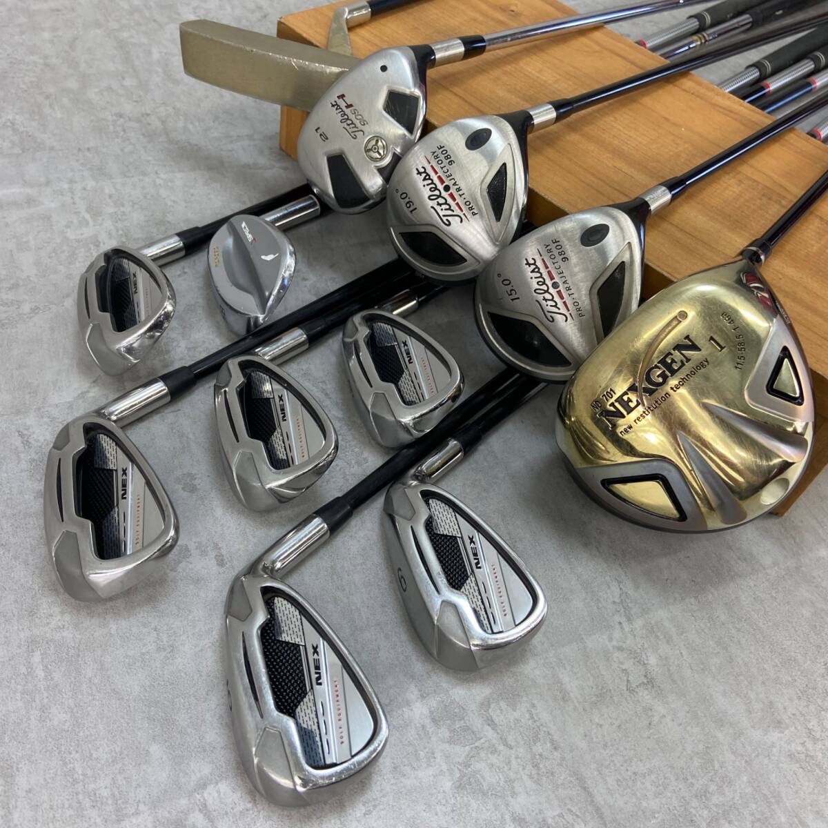 Titleist - NEXGEN　ネクスジェン　Titleist　タイトリスト　メンズゴルフ12本セット　右利き用　キャディバッグ　初心者おすすめ　入門用 NEXGEN ネクスジェン Titleist タイトリスト メンズゴルフ12本