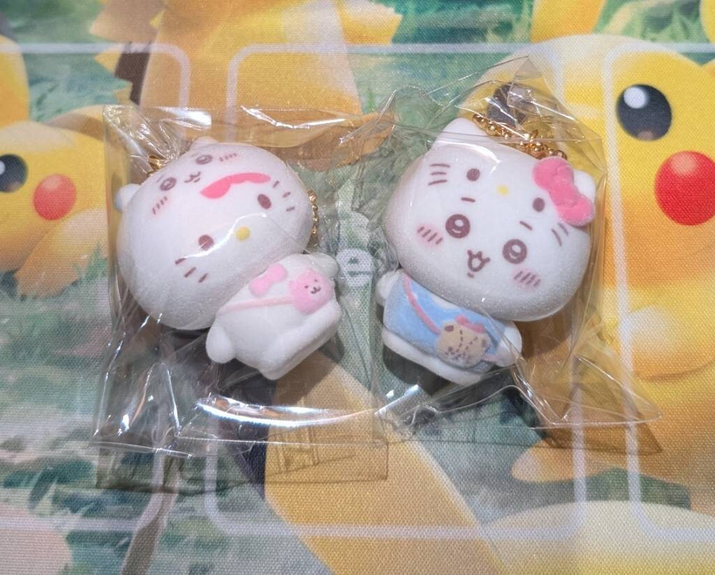 ちいかわ×サンリオ】 シークレットフロッキーマスコットチャーム