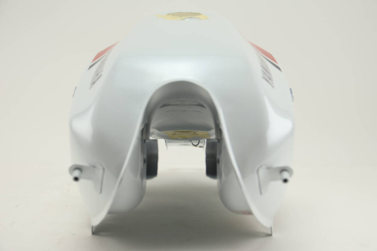 【新品 在庫処分】 中国ヤマハ YX125DX タンク 純正部品 1BK-W2411-10-P5_画像8