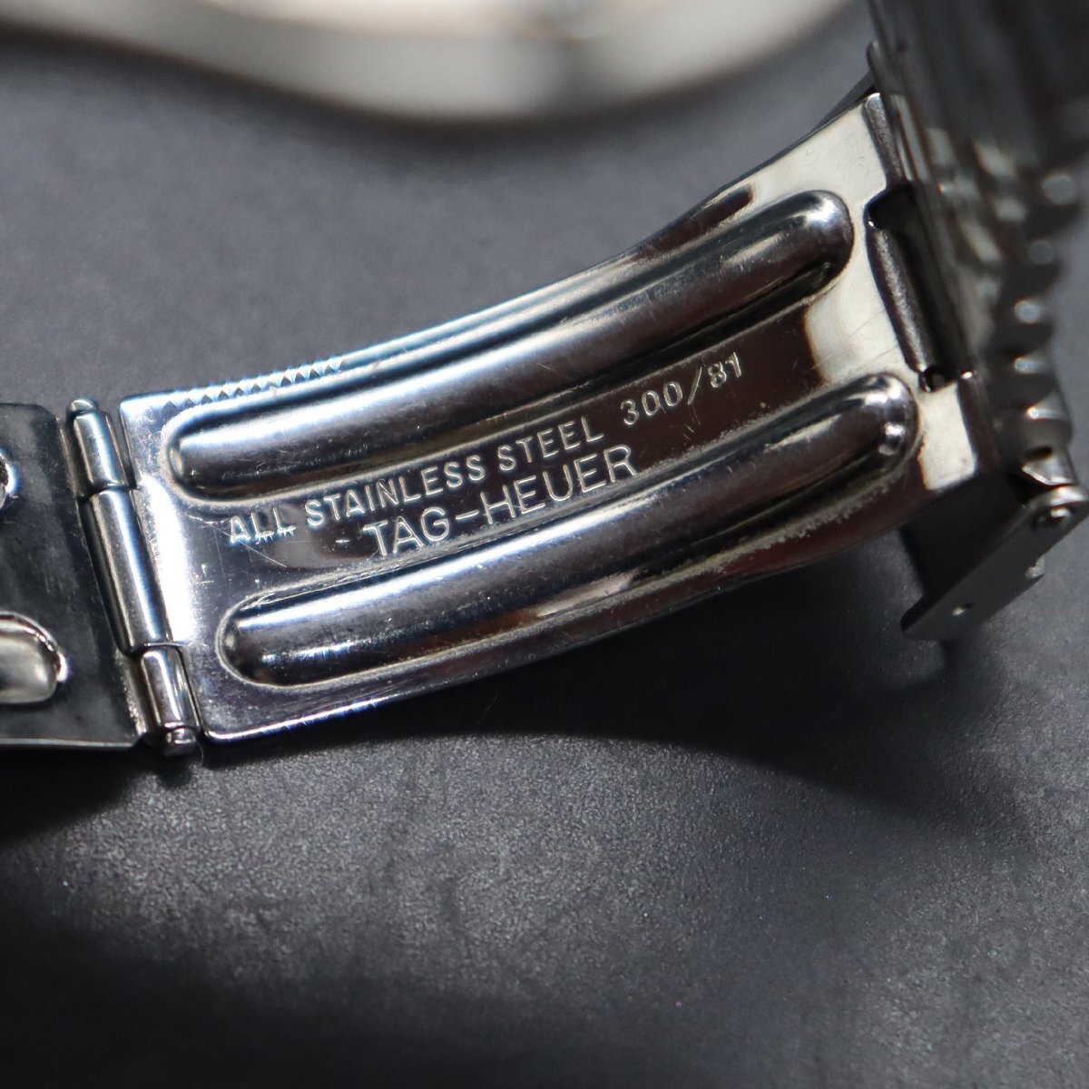 TAG HEUER タグホイヤー 2000シリーズ 200M 669.706T 自動巻き デイト 白文字盤 シルバーカラー スイス コマ/冊子/箱 純正ブレス メンズ