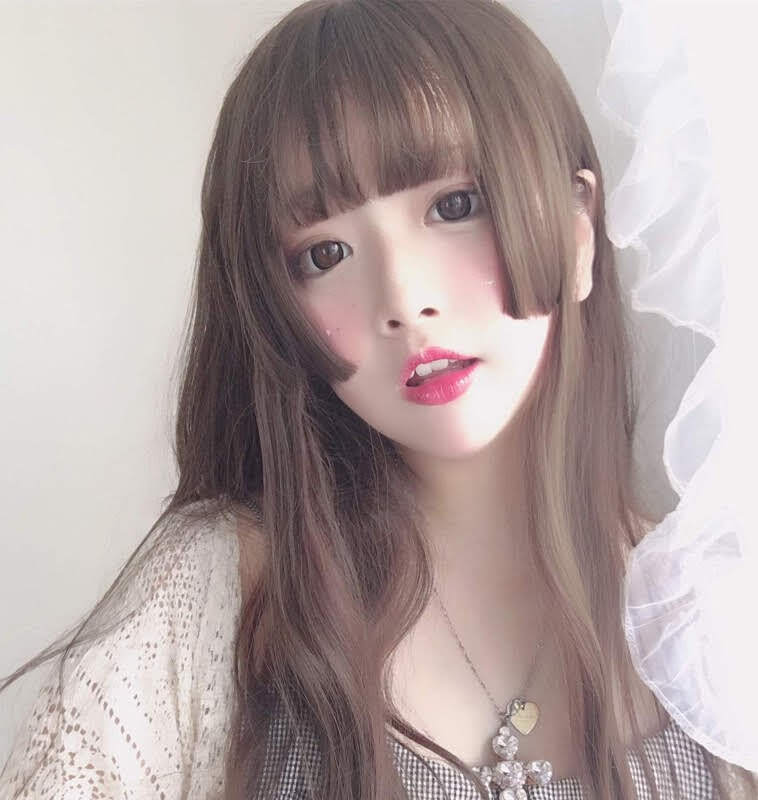 ライトブラウン ウィッグ 自然 原宿 ロリータ 高品質 ロング カール ぱっつん 姫カット 耐熱 ネット付き 軽い 可愛い 自然 ゆるふわ
