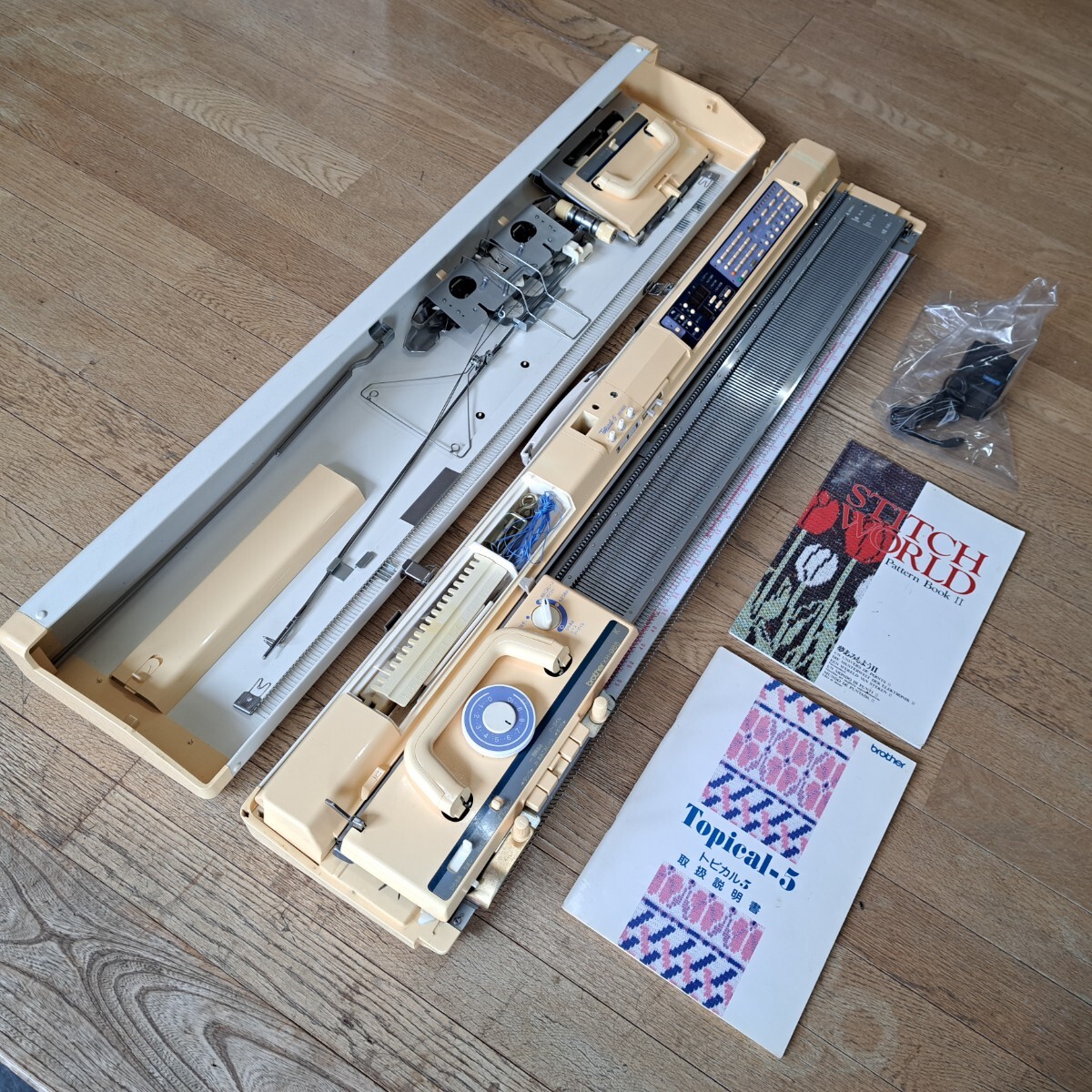 編機、編み機、ブラザー電子編機トピカル5　KH-965！整備済品、試編み済品！ 編み機、編機、ブラザー編機、ブラザー電子編機、ブラザー電子