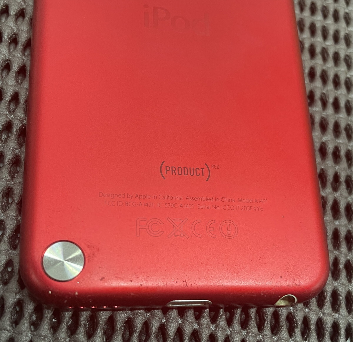 ◇ Apple iPod touch (PRODUCT) 64GB [ MD750J/A ] レッド 2012年頃発売 【キズ汚れあり】 / ジャンク(S250620_4)