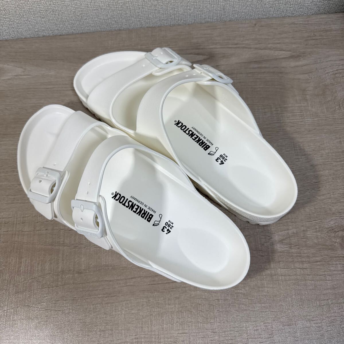 1円スタート売切り 新品未使用 BIRKENSTOCK ビルケンシュトック 28cm ARIZONA アリゾナ サンダル EVA 希少 ホワイト 完売品