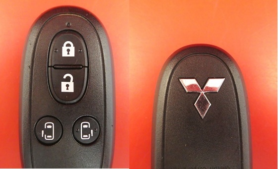 □三菱スマートキー☆デリカD2,MB15S☆4ボタン☆MQ502122☆社外新品ブランクキー付　★２２０６０１０４