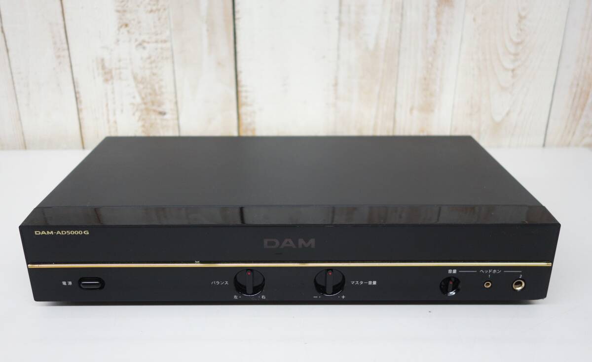 第一興商 ステレオデジタルパワーアンプ DAM-AD5000G 通信カラオケアンプ DAM カラオケ 通電確認済 現状品  S2992* 第一興商 ステレオデジタルパワーアンプ DAM-AD5000G 動作確認