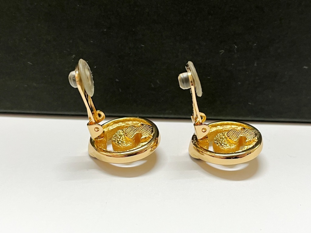 ☆【美品】クリスチャンディオール アンティーク ストーン イヤリング《中古品》アクセサリー☆