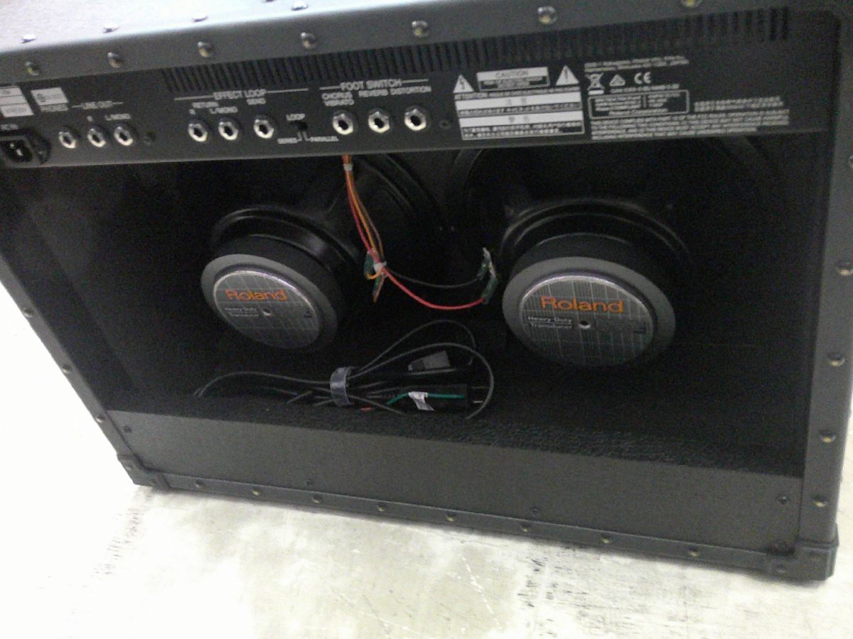 49 送180サ 0619YB04 Roland JC-40 Jazz Chorus ジャズコーラス 中古