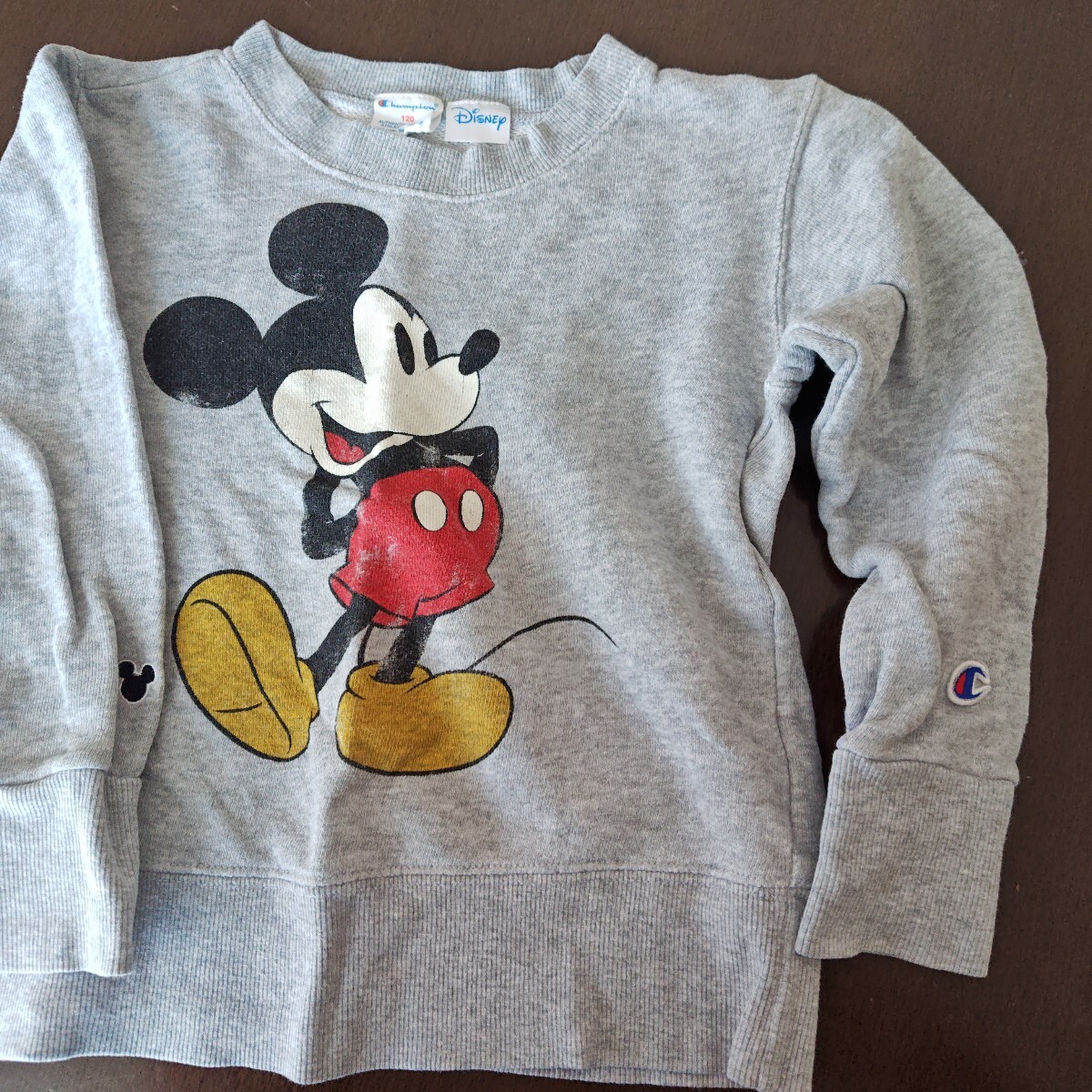 Champion　Disney チャンピオン トレーナー　ディズニー スウェット トップス 長(zhǎng)袖　120 ミッキーマウス　キッズ服　子供服グレー男女可能