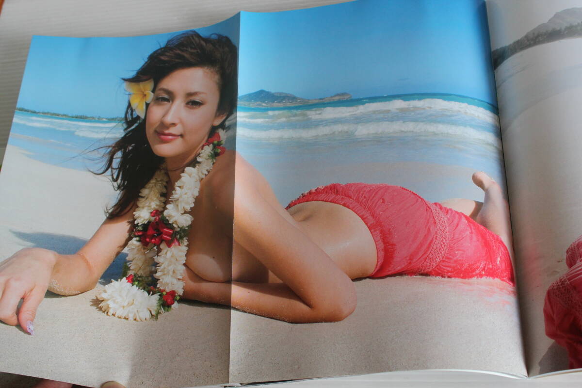 リア・ディゾン　写真集　ハロリア！　ピンナップ付き_画像4