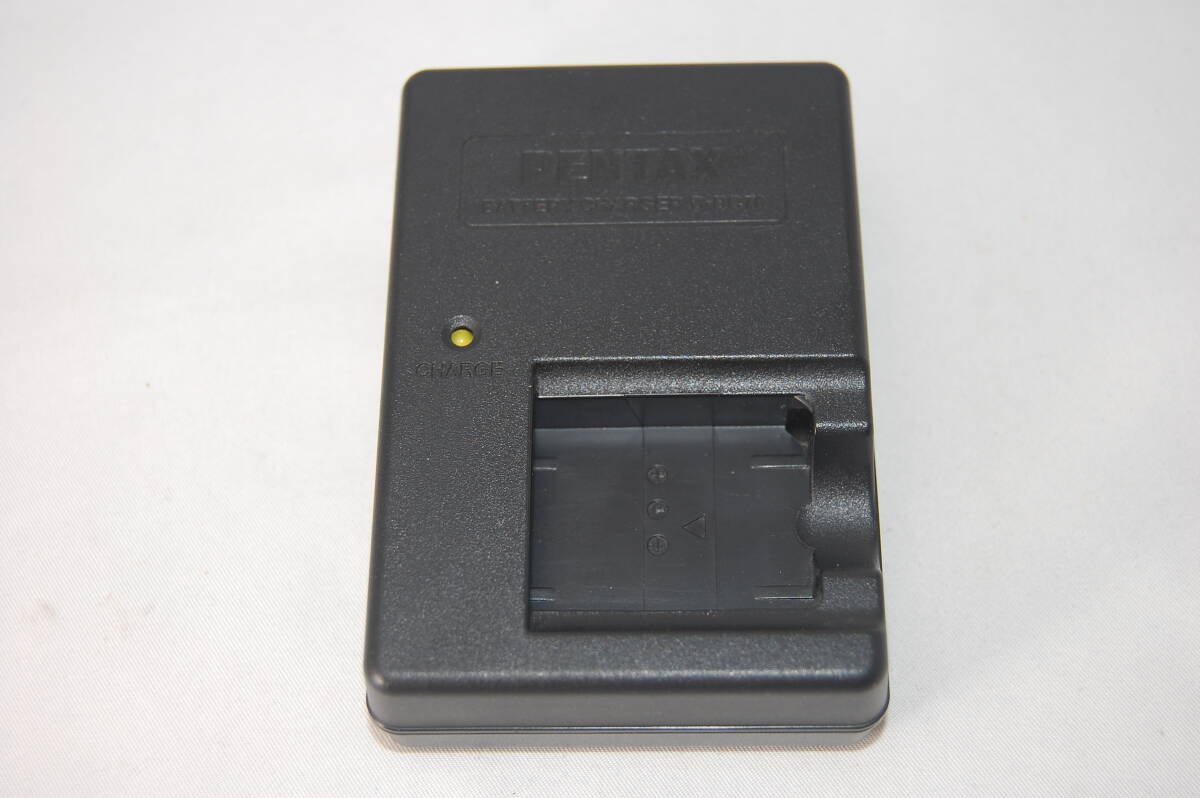 ★送料無料★充電確認済み★ PENTAX ペンタックス 純正 バッテリーチャージャー D-BC78 充電器 #G-335_画像1