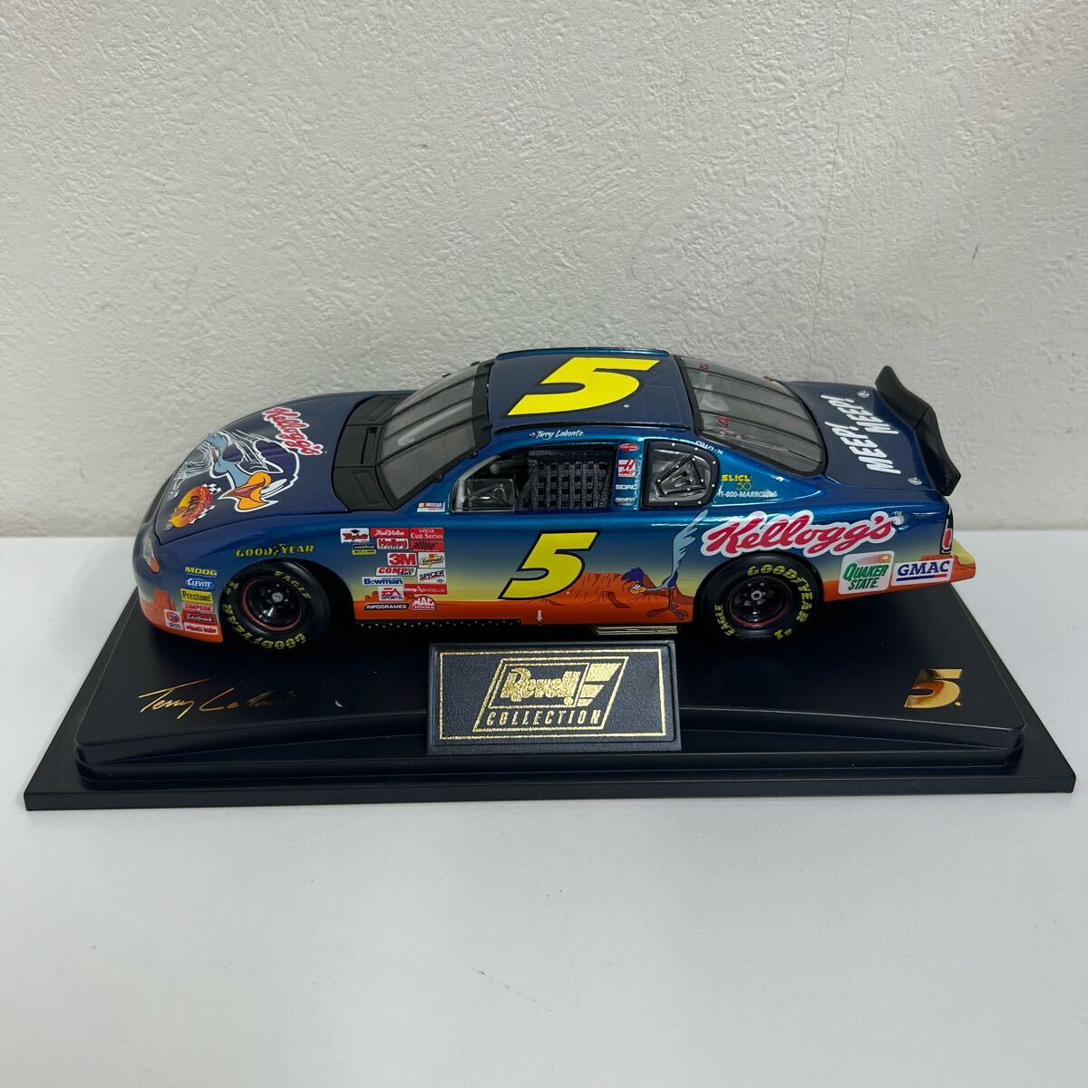 NASCARテリーラボンテ 1/24ミニカー ロードランナー コヨーテ
