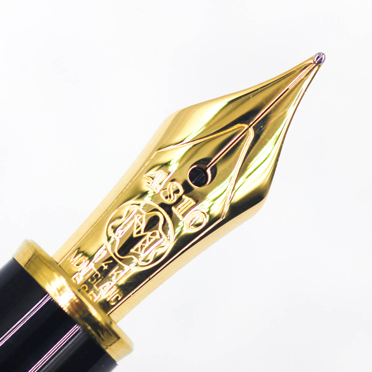極美品 モンブラン マイスターシュテュック １４４（現(xiàn)クラシック） 萬(wàn)年筆 全金１４金クーゲルタイプＦニブ 純正コンバーター付 （也計(jì)）