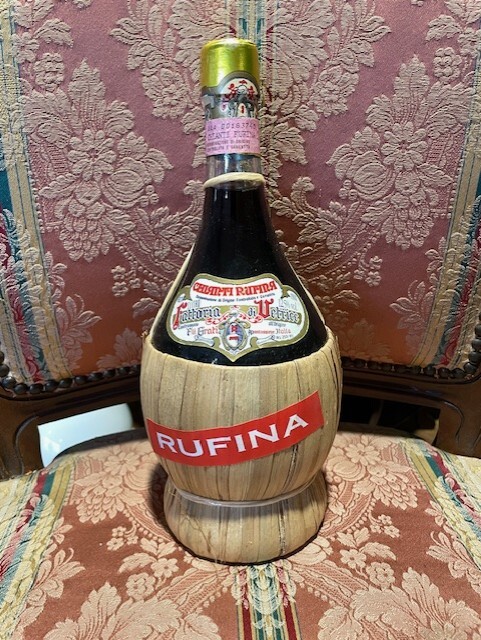 未開封?ヴィンテージ古酒「キャンティ ルフィナ」1,000mlボトル