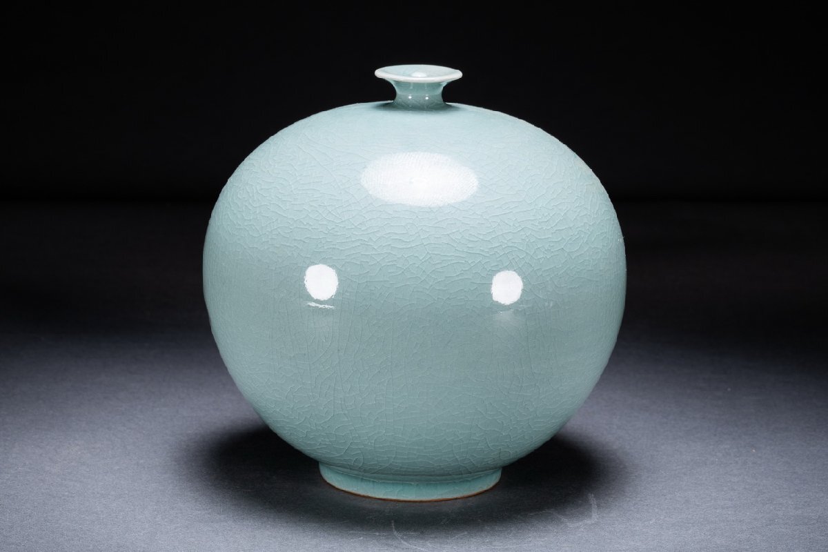 善古堂】李朝青磁 海泉作 象嵌陽刻花卉紋 花瓶 花道具 真作保証