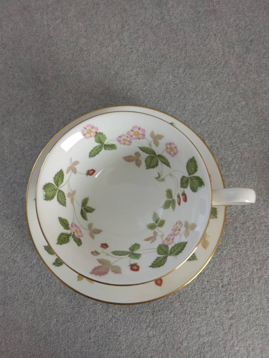 カップ＆ソーサー　ウエッジウッド　ティーカップ　ワイルドストロベリー　珈琲紅茶　食器_画像2