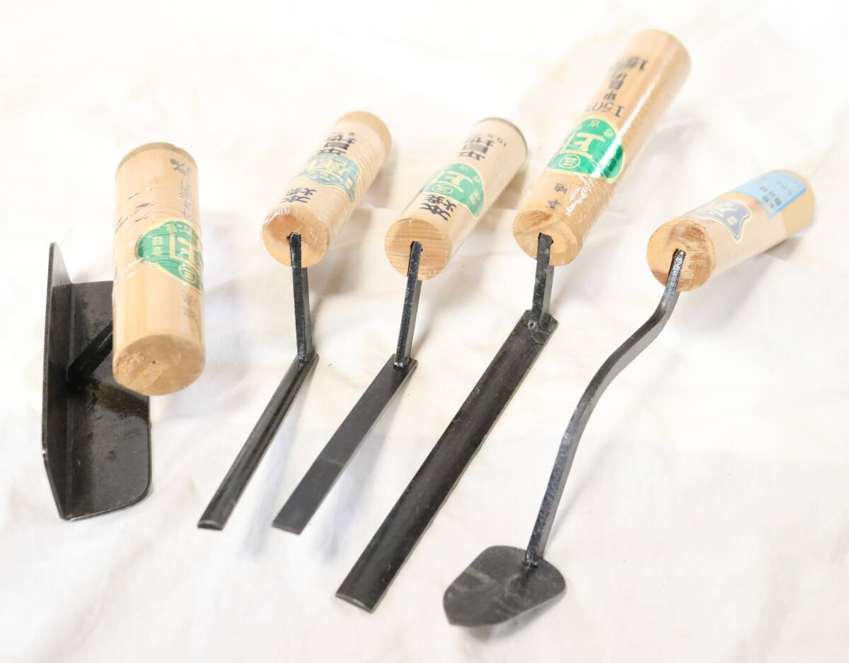 9mm 10.5mm 15mm(本焼 平目地鏝) 9mm(外丸面引鏝) 60mm(本焼 鶴首鏝 三木カネ鹿) 5点 まとめ 左官道具 特殊 こて コテ_画像9