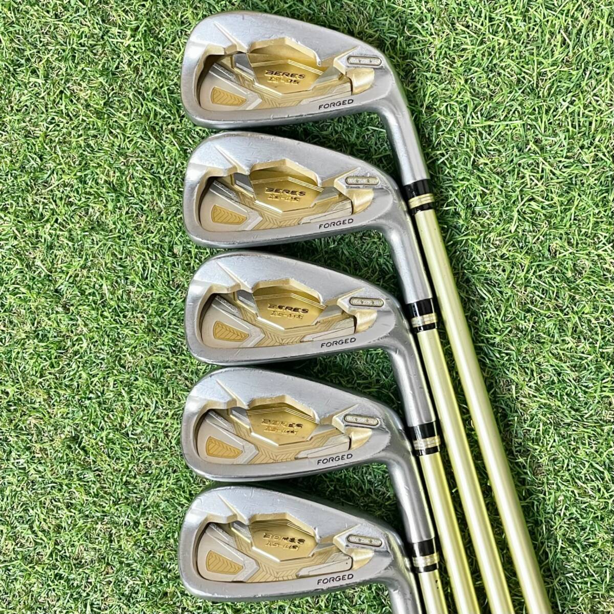 ホンマ ベレス HONMA IS-05 2S アイアンセット R 右 超豪華9本 ホンマ ベレス HONMA IS-05 2S アイアンセット R 右 超豪華9本