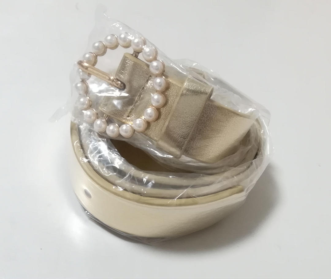 送料無(wú)料 真珠ベルト レディース 細(xì)ベルト ベルト ウエストマーク ゴールド 新品