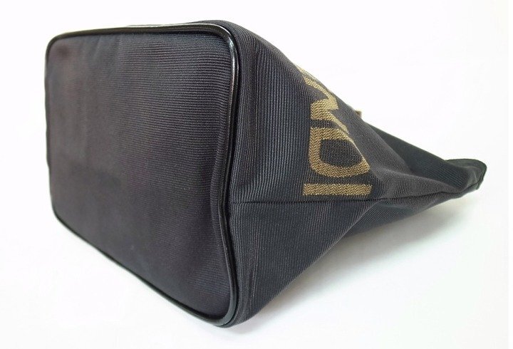 ★ フェンディ / FENDI ★ ナイロン ロゴ ハンドバッグ 黒 ★ USED