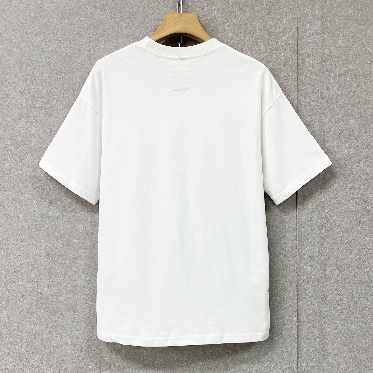 新作?半袖Tシャツ 定価2萬◆Emmauela?イタリア?ミラノ発◆コットン100％ 速干 吸汗 薄手 バラ ロゴ カットソー 定番 男女兼用 XL/50サイ