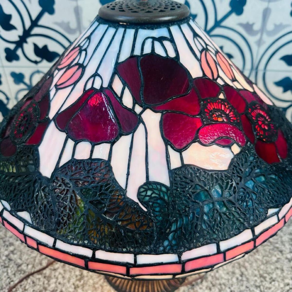  витражное стекло лампа Vintage Tiffany лампа мак цветочный принт освещение подставка свет стол лампа античный 