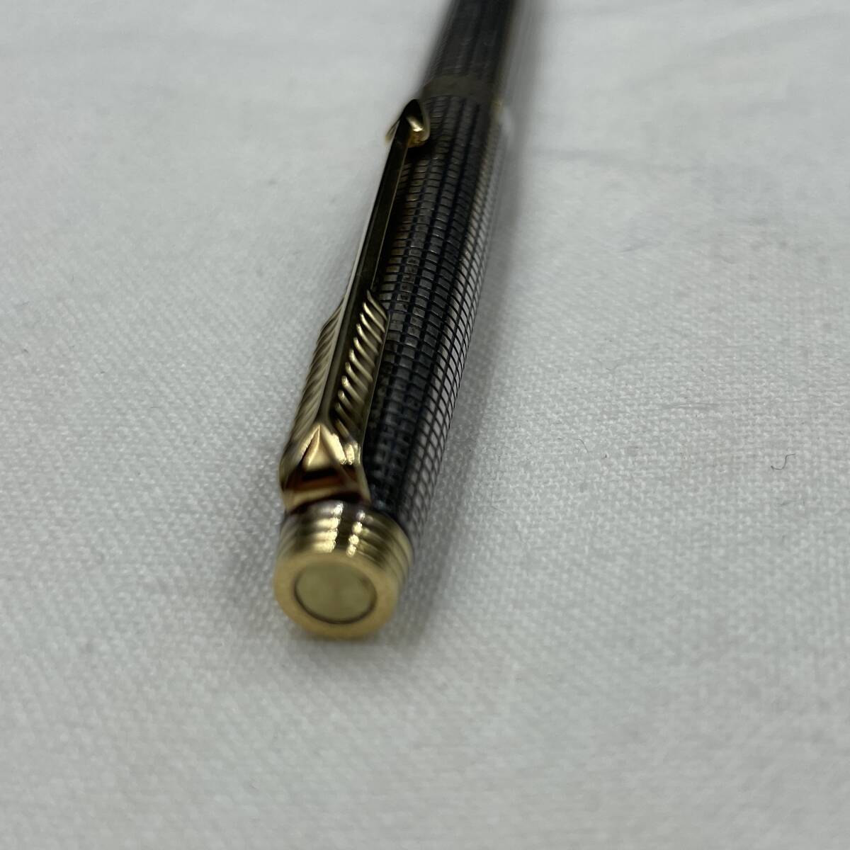 PARKER パーカー ボールペン 2本まとめて スターリングシルバーとゴールドカラー