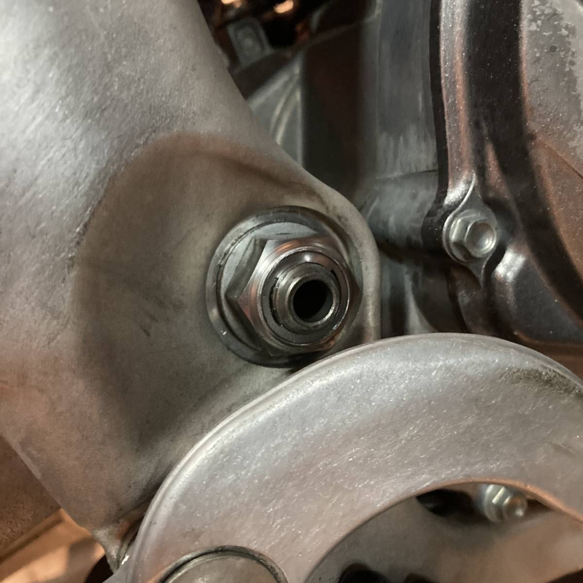 M14 64 titanium замковая гайка axle гайка передний задний CRF150R CRF250R 450 DIO Cygnus X GTR125 BW'S125 Zoomer SR400 NINJA KLX