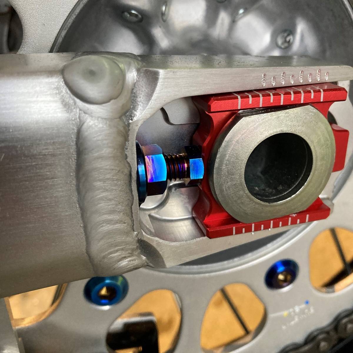 64チタン チェーンアジャスターボルト ナット CR125R CRF150R CRF250R CRF450R CRF250RX CRF450RX CRF450L CRF250X CRF250L CRF250RALLY