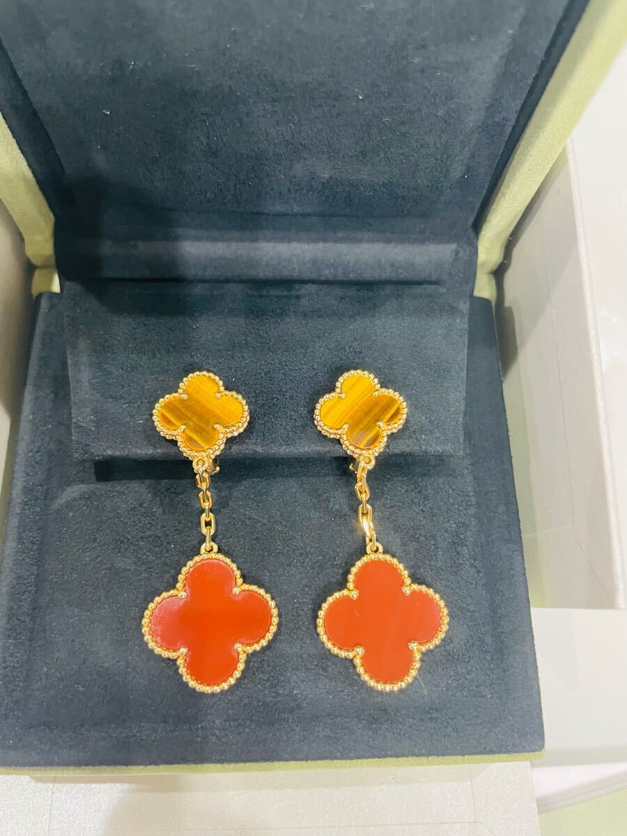 付属品完備　 ヴァンクリーフ&アーペル アルハンブラ イヤリング 2モチーフ カーネリアン タイガーズアイ 運気アップ！　K18YG VCARN5JR00 _画像1