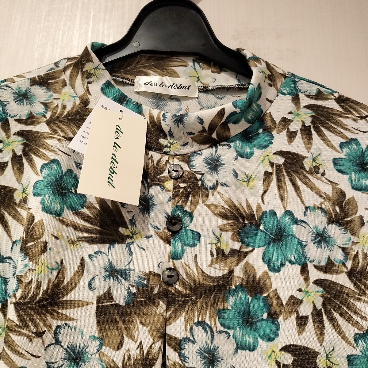 【M～Lサイズ】新品タグ付き 半袖カットソー ハイネック レディース トップス ミセス 麻＆ポリエステル 花柄⑦ 船場ニット 118266 送料無料