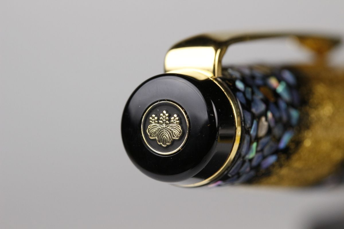 【LIG】SAILOR セーラー 高級萬年筆 內(nèi)閣総理大臣 特別慰労品 金蒔絵 螺鈿 21K 箱付 美品 希少品 [.UO]25.5