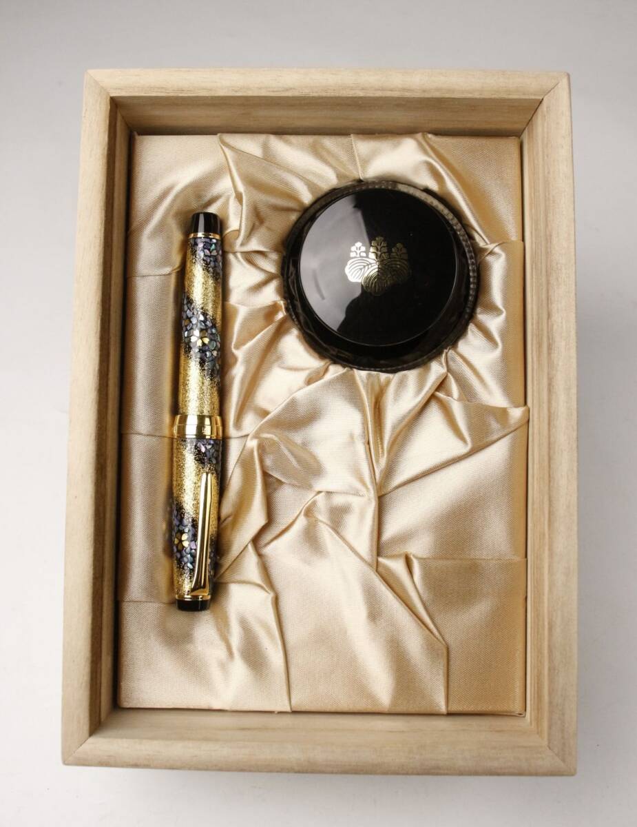 【LIG】SAILOR セーラー 高級萬年筆 內(nèi)閣総理大臣 特別慰労品 金蒔絵 螺鈿 21K 箱付 美品 希少品 [.UO]25.5