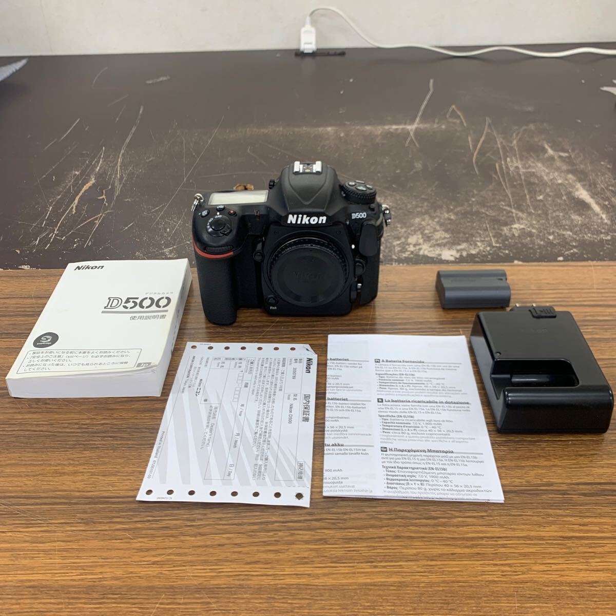 中古品 Nikon D500 ボディ デジタル一眼レフカメラ ニコン デジタルカメラ 