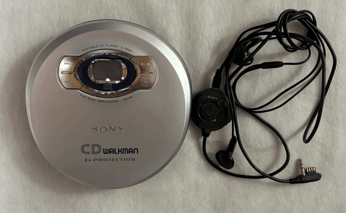SONY ソニー D-E660 CDウォークマン 本体 ＋コントローラー 中古