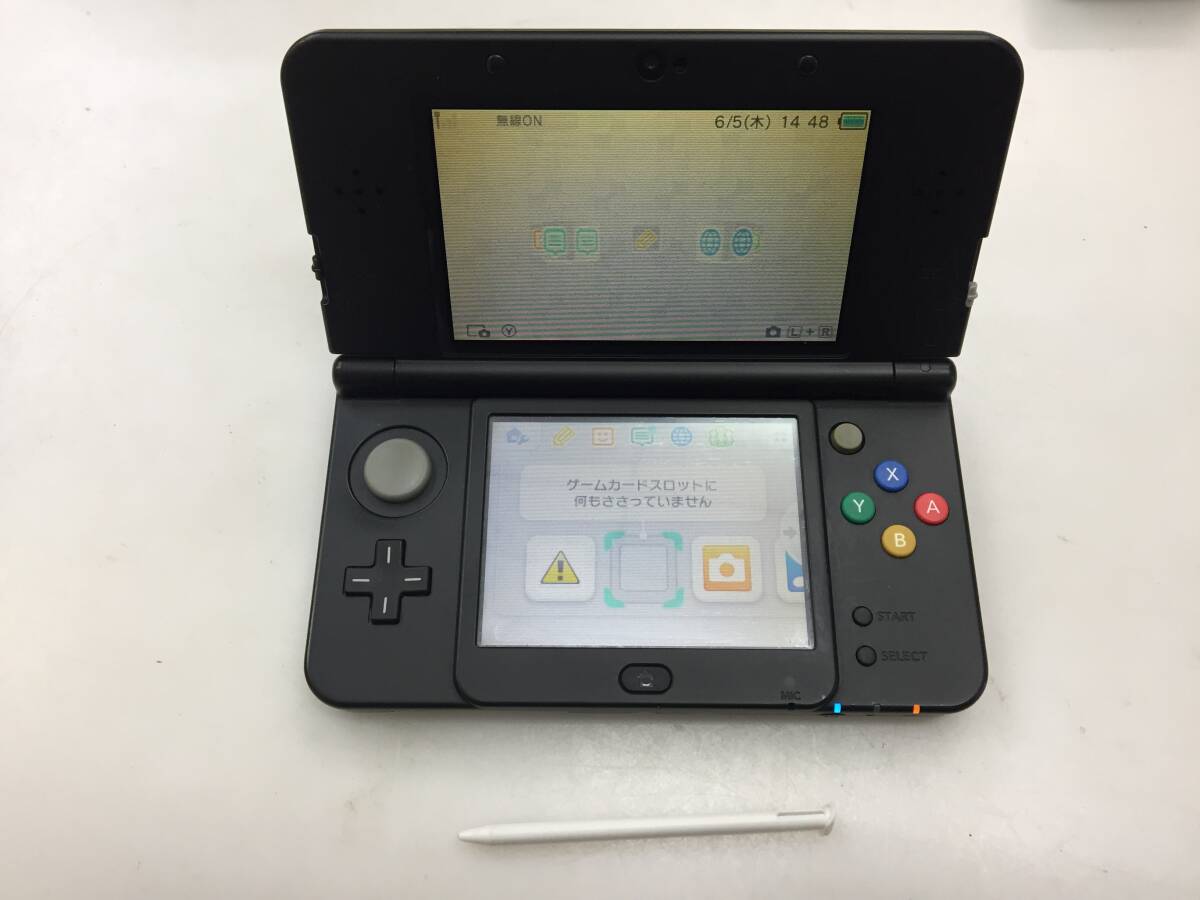 任天堂　NINTENDO　3DS　KTR-010　初期化済　中古品7829