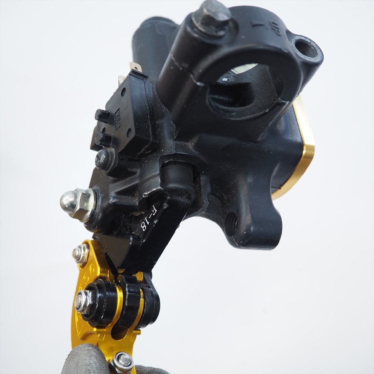 CB400SF CB1300SF純正フロントブレーキマスター タンクキャップ ビレットレバーCB1000SF CB750