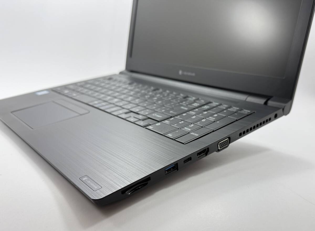 English OS Laptop Windows11 MS office2021 Toshiba B55 Core i5-8265U, Memory 8GB, SSD 256GB, 15 inch Camera Wifi