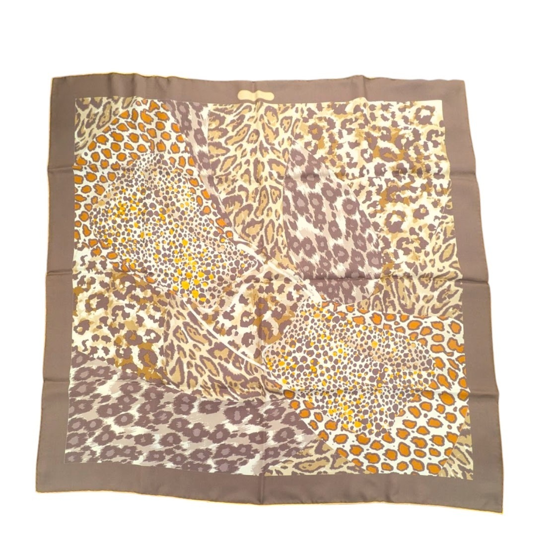  не использовался товар Salvatore Ferragamo Salvatore Ferragamo шарф леопардовая расцветка животное шелк 88cm