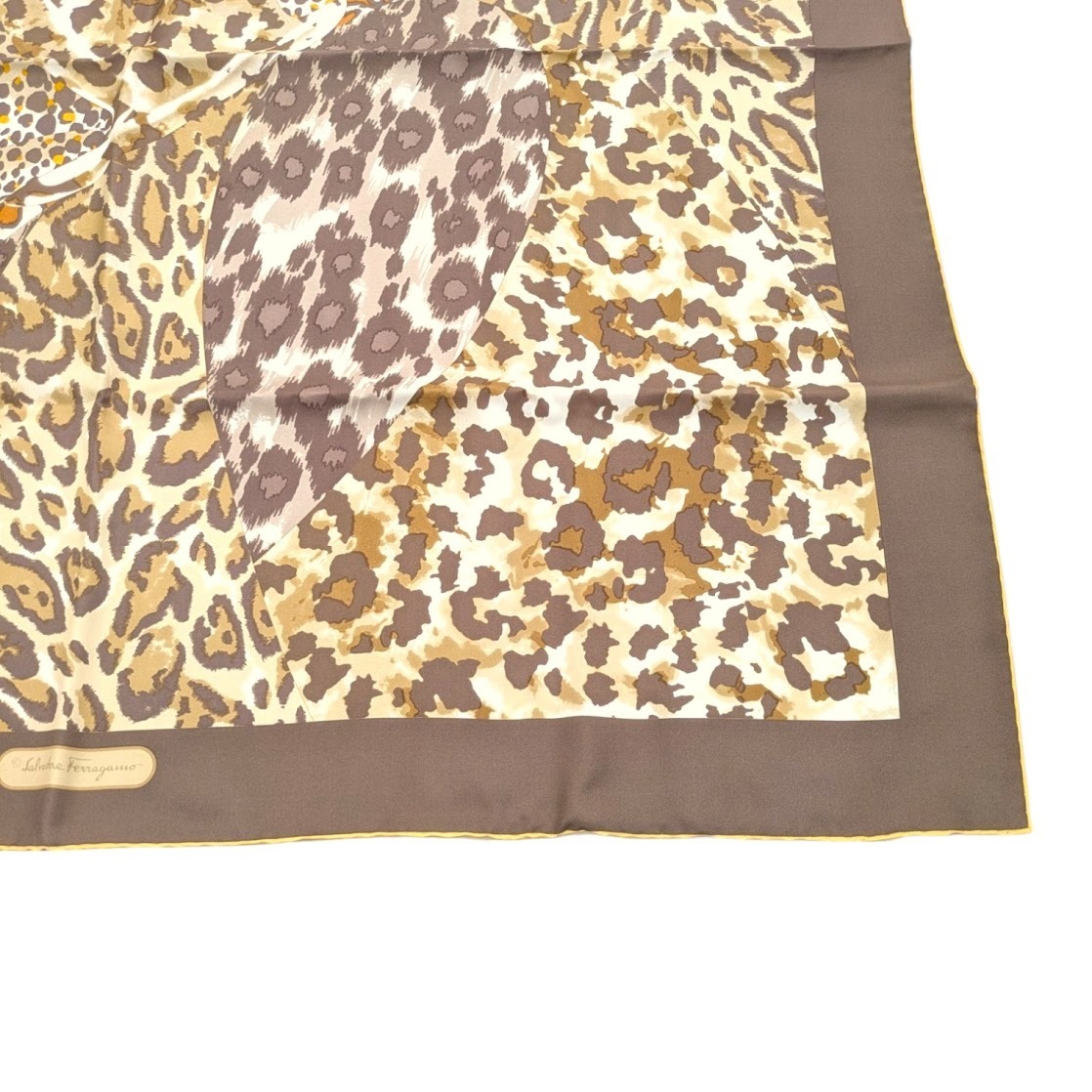  не использовался товар Salvatore Ferragamo Salvatore Ferragamo шарф леопардовая расцветка животное шелк 88cm