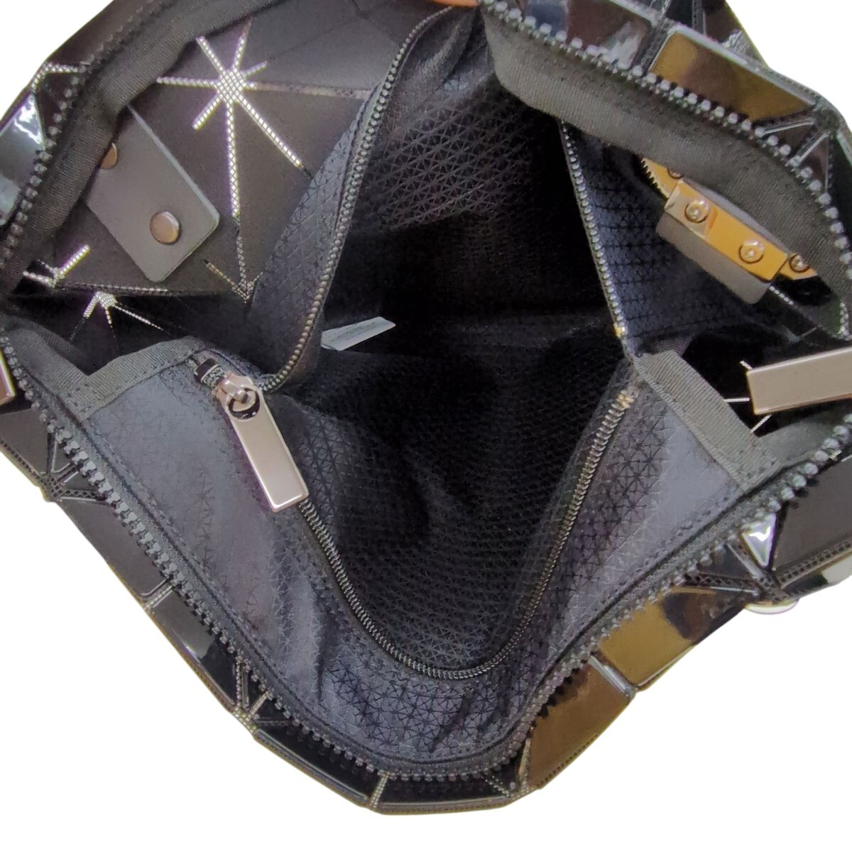 BAOBAO ISSEY MIYAKEバオバオイッセイミヤケ BB31-AG421-15 CARTON カルトン トートバッグ 8×10 ブラック 小キズあり
