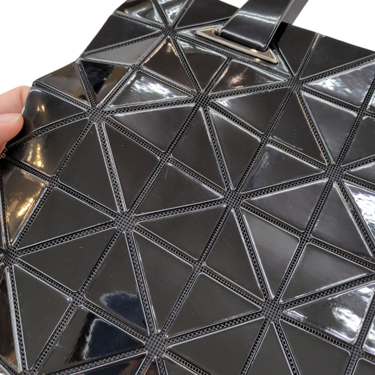 BAOBAO ISSEY MIYAKEバオバオイッセイミヤケ BB31-AG421-15 CARTON カルトン トートバッグ 8×10 ブラック 小キズあり