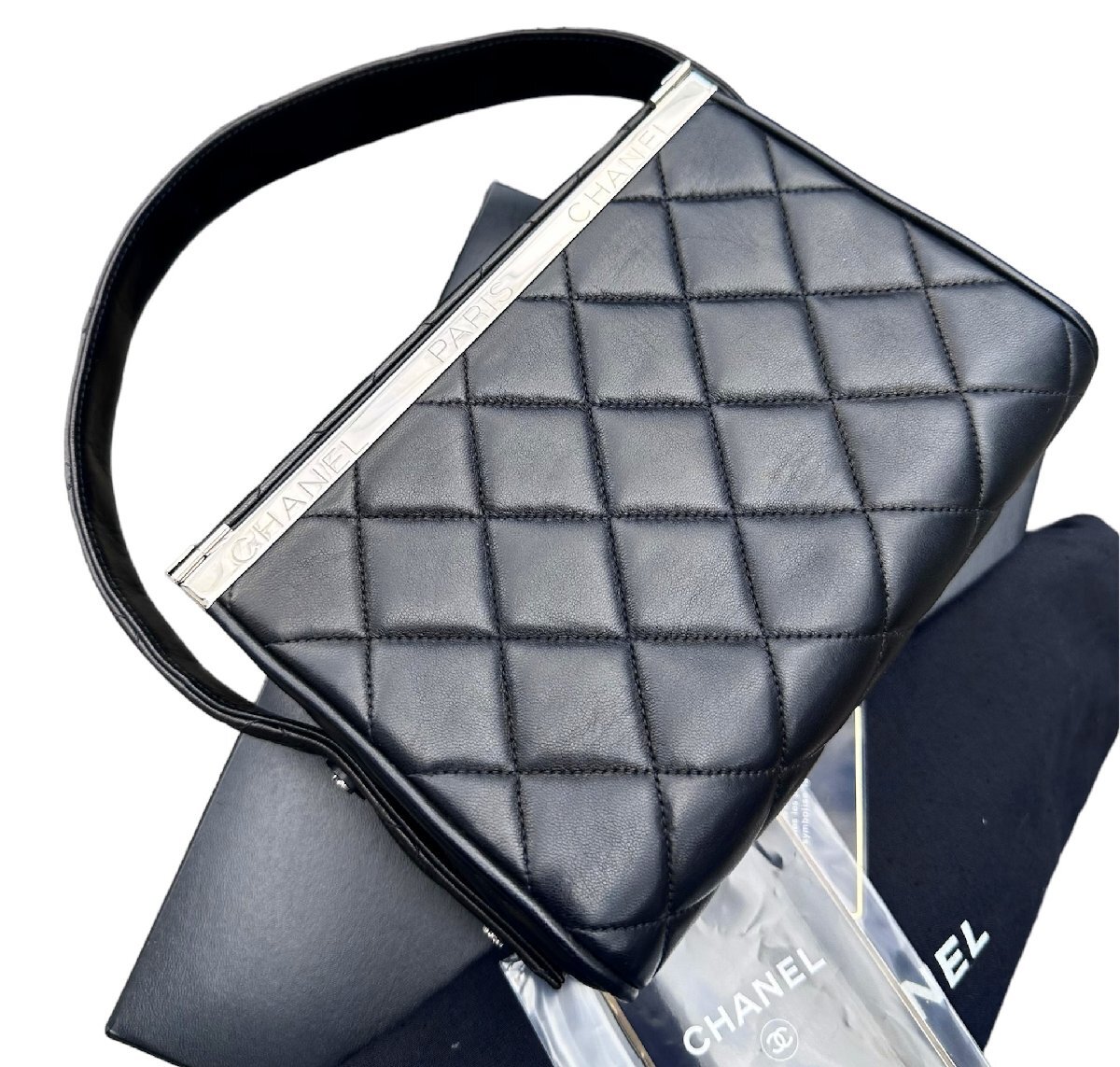 超美品◆本物◆シャネルCHANELヴィンテージVintageココマークマトラッセコレクションバニティバッグハンドバッグ観音開きラムスキンSV黒銀