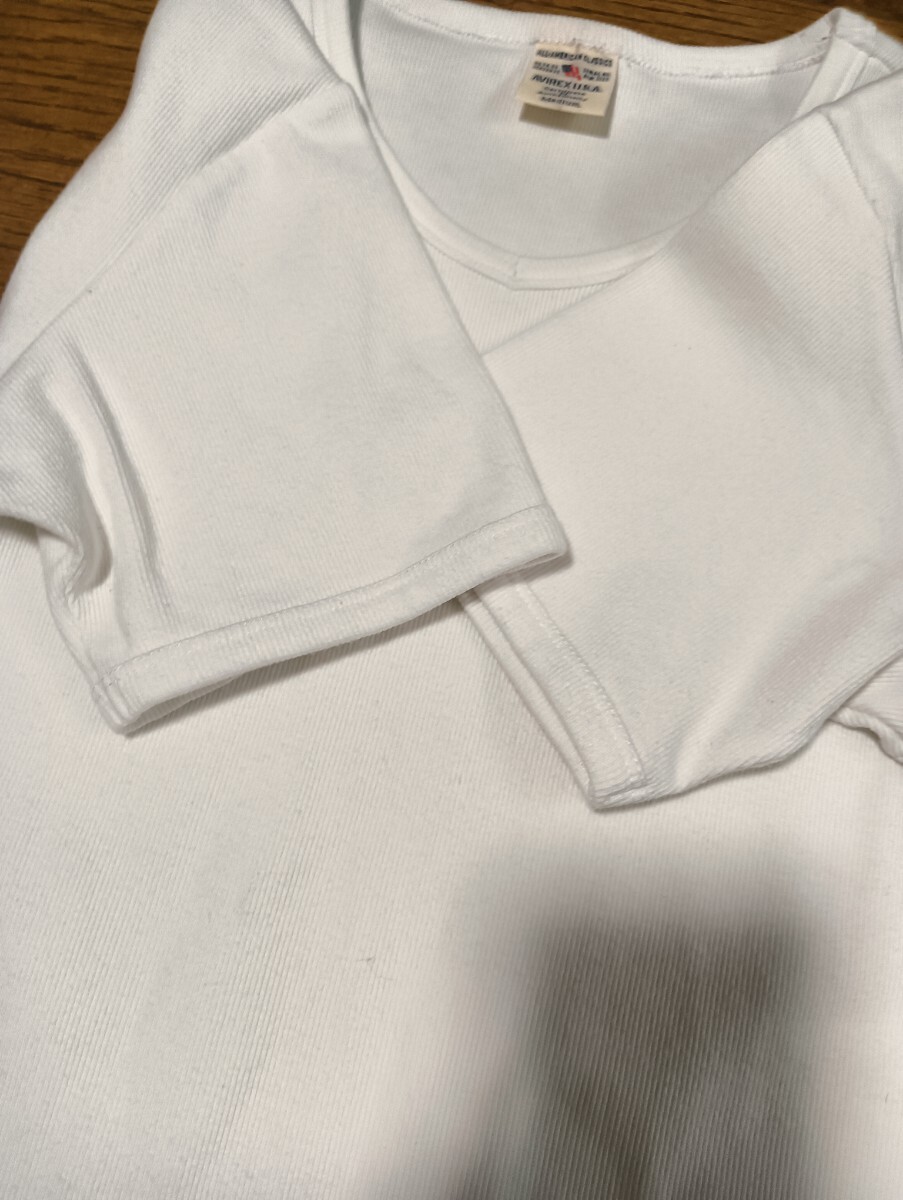 アヴィレックス avirex リブ素材 半袖Tシャツ　 半袖カットソー　Vネック　メンズ　サイズM　　　白　上野商會