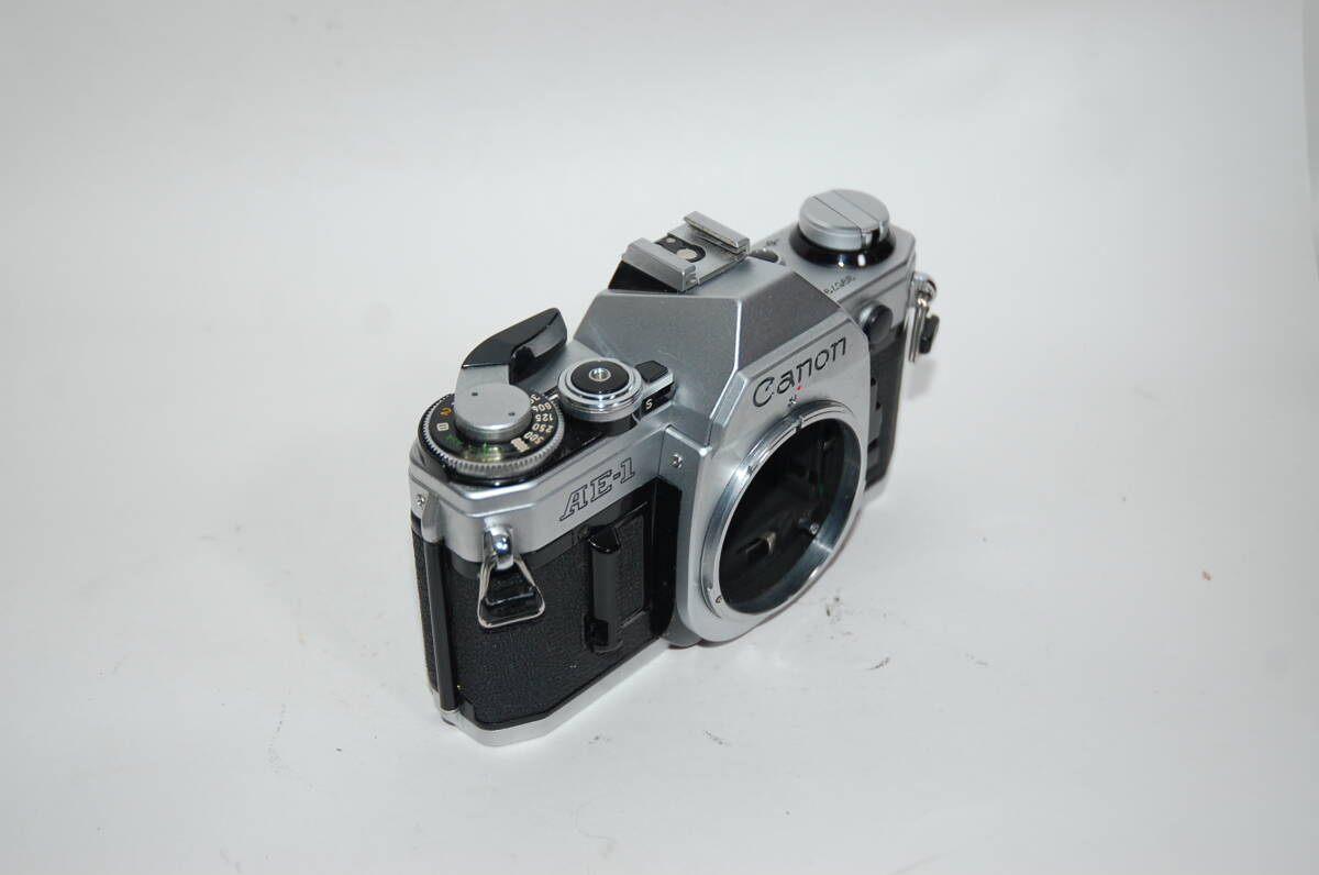 キヤノン　AE-1　ボデー　きれいですがジャンク品　　　　　　　青166